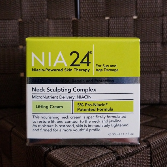 Neck sculpting complex - Picture 1 of 1